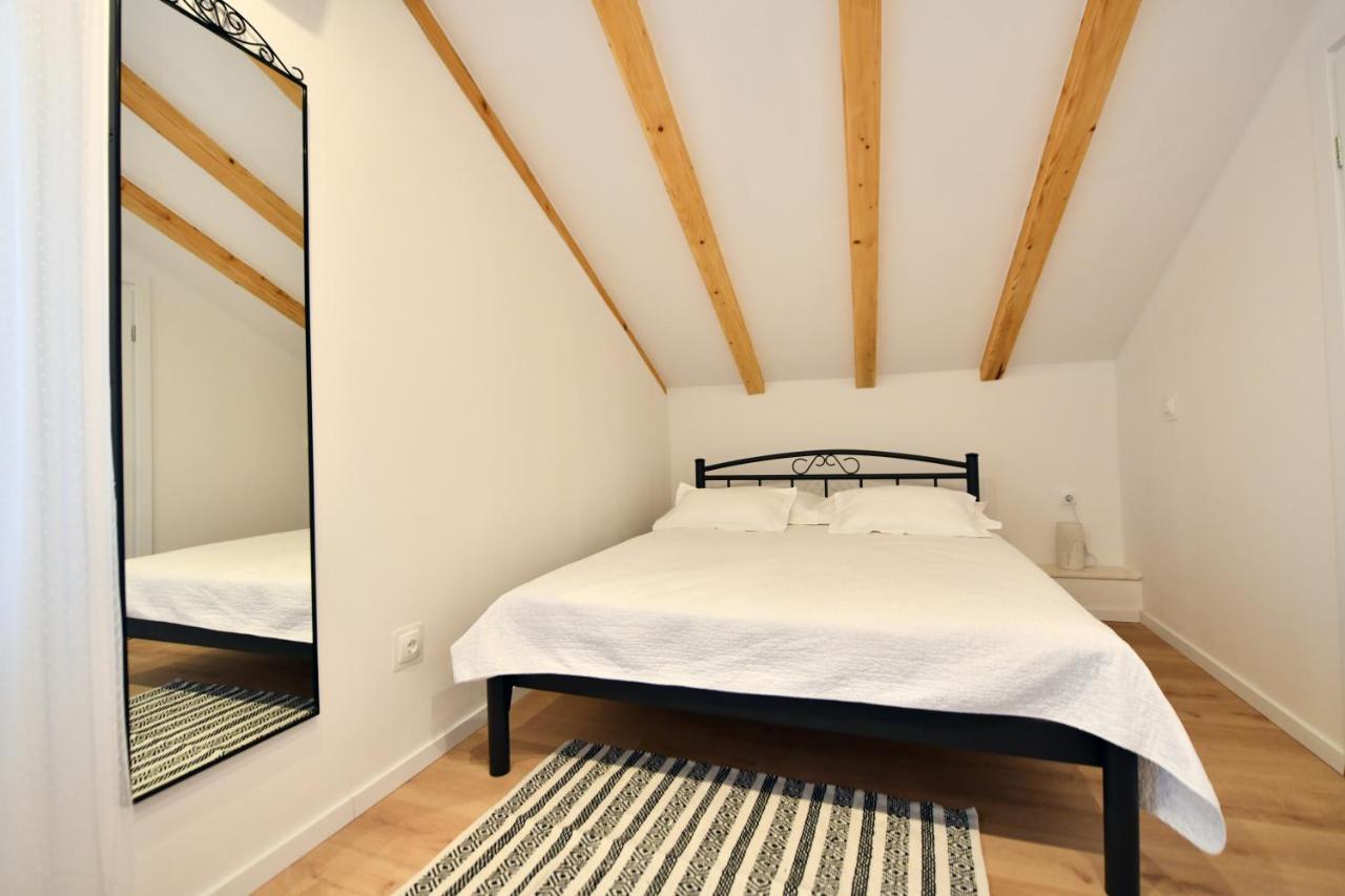 Apartment Lavanda - Suite Sinj Εξωτερικό φωτογραφία