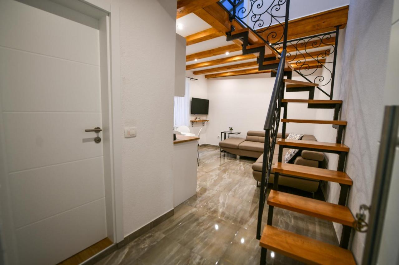 Apartment Lavanda - Suite Sinj Εξωτερικό φωτογραφία