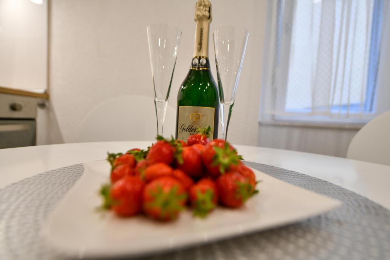 Apartment Lavanda - Suite Sinj Εξωτερικό φωτογραφία